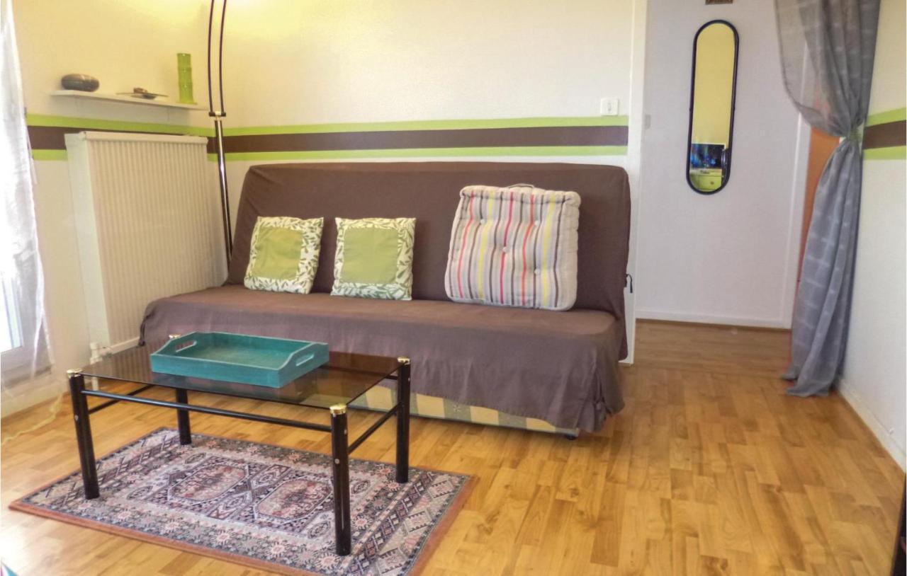 1 Bedroom Nice Apartment In Grandcamp Maisy מראה חיצוני תמונה