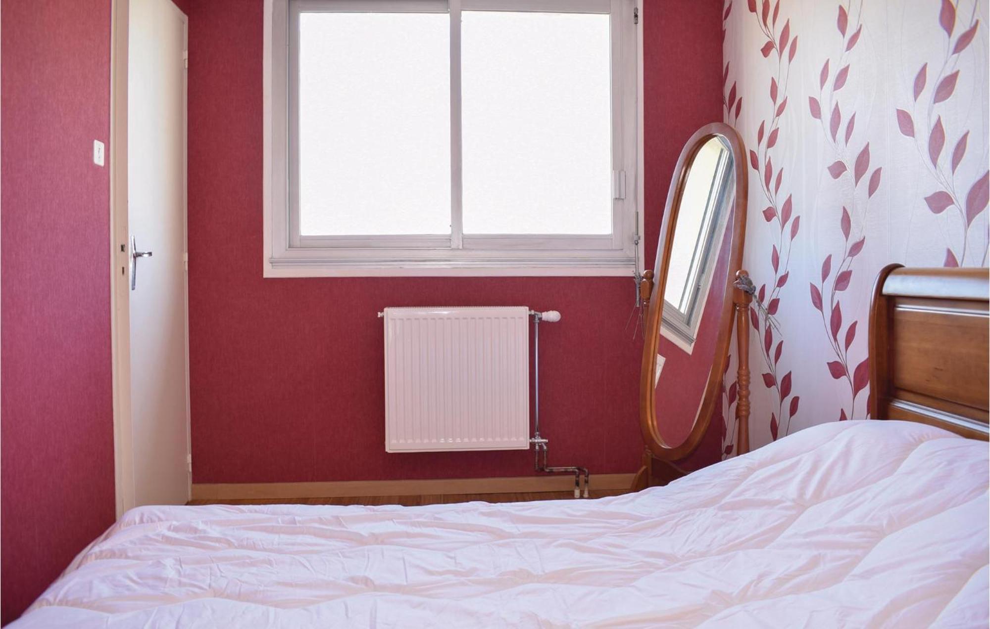 1 Bedroom Nice Apartment In Grandcamp Maisy מראה חיצוני תמונה
